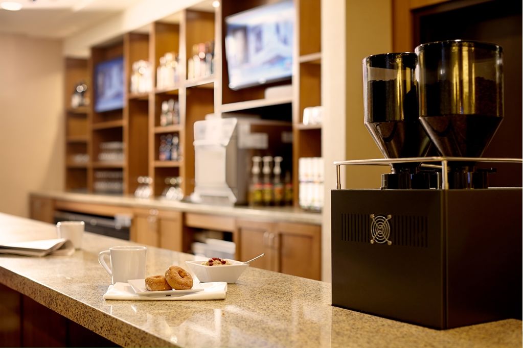 Hyatt Place Dallas Park Central Restaurant photo